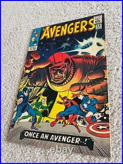 Avengers 23 VF 8.0 High Grade Iron Man Captain America Scarlet Witch