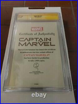 Captain Marvel 7 CGC 9.8 Signed Campbell glow in the dark SDCC