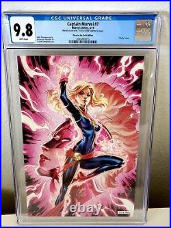 Captain Marvel #7 SDCC J Scott Campbell Glow In The Dark Cover CGC 9.8