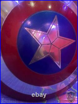 Captain Marvel Exclusive Legends Gear Classic Comic Captain America Shield see