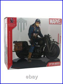 Ultimate Captain America on Motorcycle Gentle Giant WW2 Era Marvel Comics 41/320